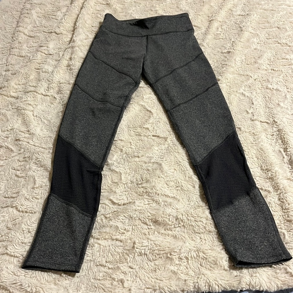 New Without Tag Perfectly Soft Perfectly You High Rise Gray leggings Size M